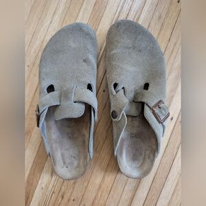 Taupe Birkenstock Bostons Size 39 (8-8.5)